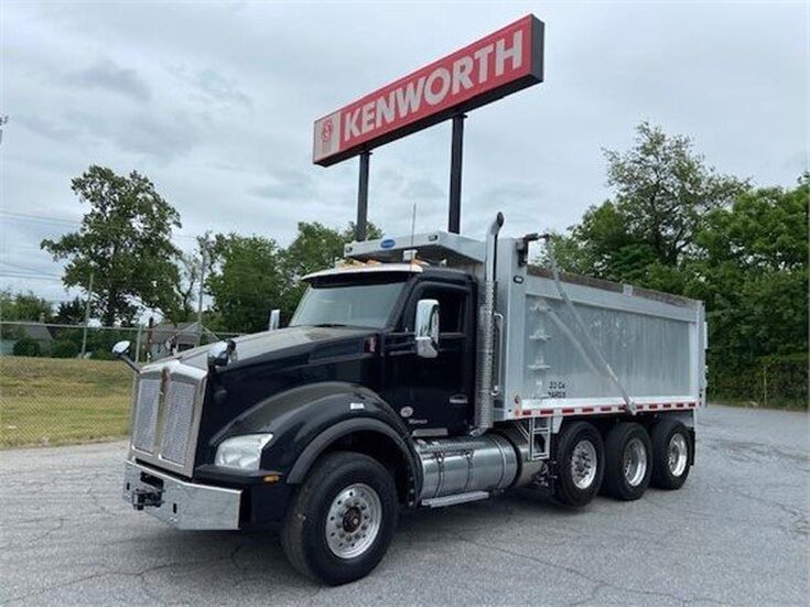 2017 KENWORTH T880 Paccar PX-9 8.9L Oil Type, Capacity, Drain Interval and Filter Recommendations